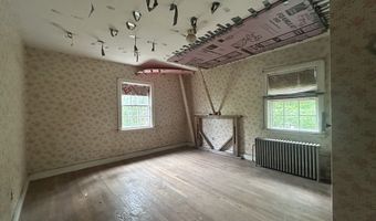 327 Appleton St, Arlington, MA 02476