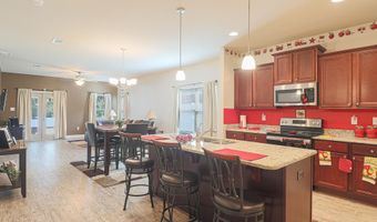 5282 Overland Dr, Biloxi, MS 39532