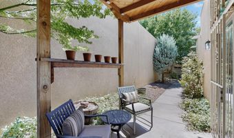 9824 N Lagrima De Oro NE, Albuquerque, NM 87111