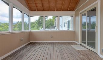13 CARRIAGE WALK Ct, Baltimore, MD 21234