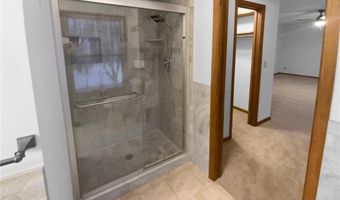 8906 138th Street Ct, Apple Valley, MN 55124