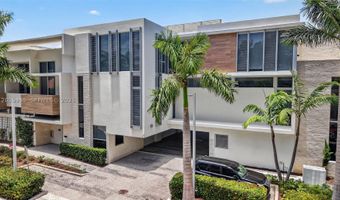 3750 Yacht Club Dr TH5, Aventura, FL 33180