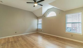 5605 Overland Dr, The Colony, TX 75056