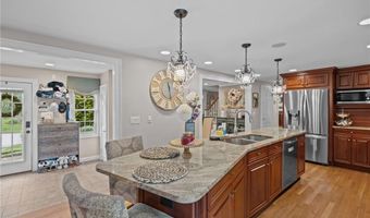 152 Glen Hills Dr, Cranston, RI 02920