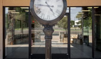 8501 SW 34TH Ave 300, Amarillo, TX 79121