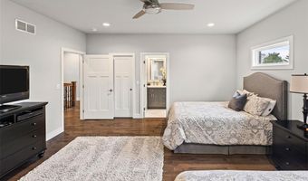 4715 Richland Woods Ct, Alton, IL 62002