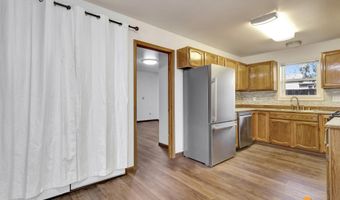 8530 Gordon Cir, Anchorage, AK 99507