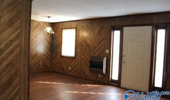 1011 9th St NW, Arab, AL 35016