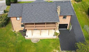 413 TANGLEWOOD Dr, Princeton, WV 24740