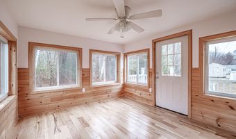 3 Windsor Dr, Alfred, ME 04002