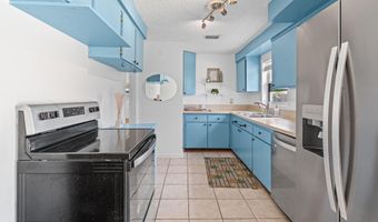 2464 SPOKANE Ave, Atlantic Beach, FL 32233