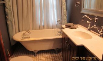 207 E 5th St, Atlantic, IA 50022