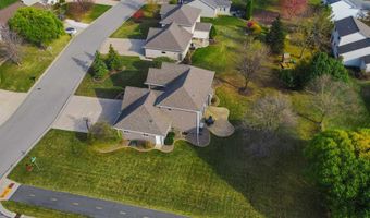 W5889 GERANIUM Drive, Appleton, WI 54915