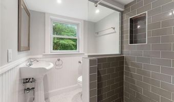 201 Plainfield Pike, Foster, RI 02825