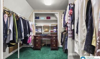 2730 Chew St, Allentown, PA 18104