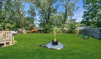 21 Park Ave, Bayville, NJ 08721
