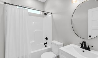 10002 Oliver St, Bay St. Louis, MS 39520