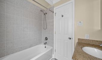 4705 22ND St N, Arlington, VA 22207