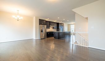 2715 S Spurway Dr, Ann Arbor, MI 48105