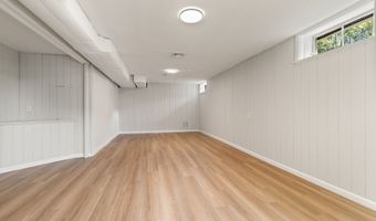 50 Bartholomew St, Bristol, CT 06010