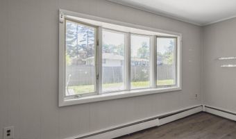 653 Ship Ave, Beachwood, NJ 08722