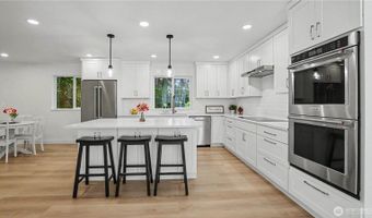 14719 102nd Ave NE, Bothell, WA 98011