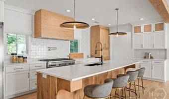 140 Meadowview Rd, Athens, GA 30606