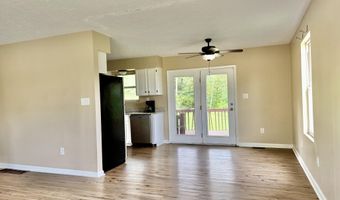 301 T Estes Rd, Beattyville, KY 41311