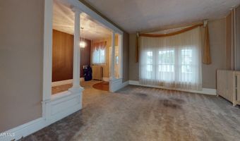 892 30th St, Altoona, PA 16601
