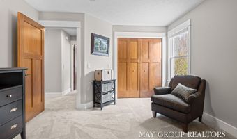 5254 Canyon River Dr NE, Ada, MI 49301