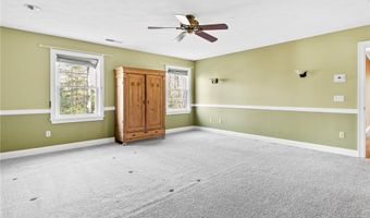 44 Azalea Ave, Exeter, RI 02822