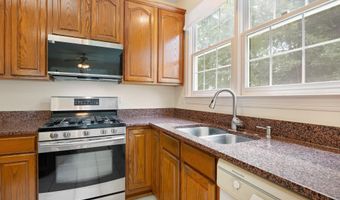 10604 MAPLECREST Ln, Potomac, MD 20854