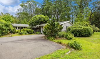 109 Country Club Rd, Avon, CT 06001