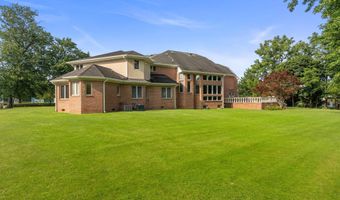 284 Park Ave, Oakhurst, NJ 07755