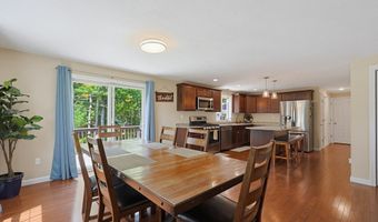 5 County St, Berkley, MA 02779