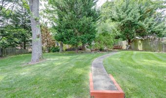 4918 SUNSET Ln, Annandale, VA 22003