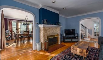 83 Lyndon Rd, Cranston, RI 02905