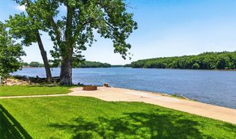 39070 Pike 202, Annada, MO 63330