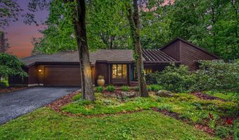 7606 Leyton Dr SE, Ada, MI 49301