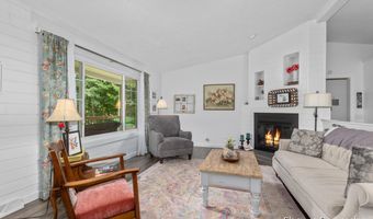 6501 Thornapple River Dr SE, Alto, MI 49302