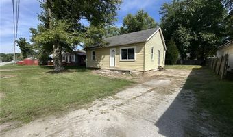 143 S 7th St, Austin, IN 47102