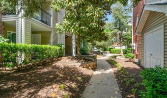 3308 WYNDHAM Cir 321, Alexandria, VA 22302