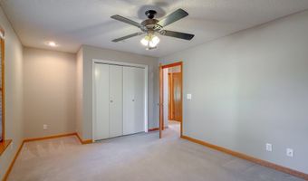 112 River Oaks Dr, Bainbridge, GA 39819