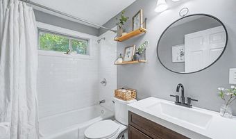 25 Claire Dr, Attleboro, MA 02703