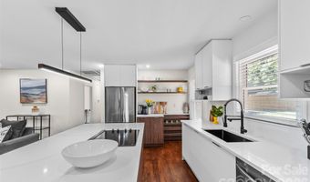2014 Sandhurst Dr, Charlotte, NC 28205