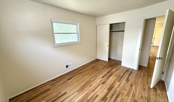 27 Anchorage Blvd, Bayville, NJ 08721