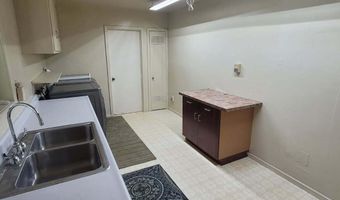 21092 Shelly Ln, Anderson, CA 96007