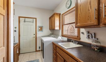 4250 Evergreen, Adrian, MI 49221