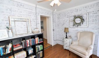 805 Mcrae Rd, Camden, SC 29020