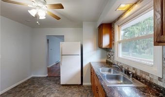6490 Willow Way, Andover, OH 44003